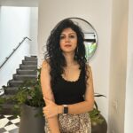 Kamna Jethmalani Instagram - How’s your weekend going????? Top - @mango Skirt - @zara