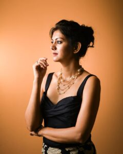 Kamna Jethmalani Instagram - Your strong Your confident Your beautiful Your amazing… Your the best🌸🌸🌸🌸 #pictureoftheday #nofilterneeded #natural #power #poser #kamnajethmalani #hyderabad #bangalore #south !