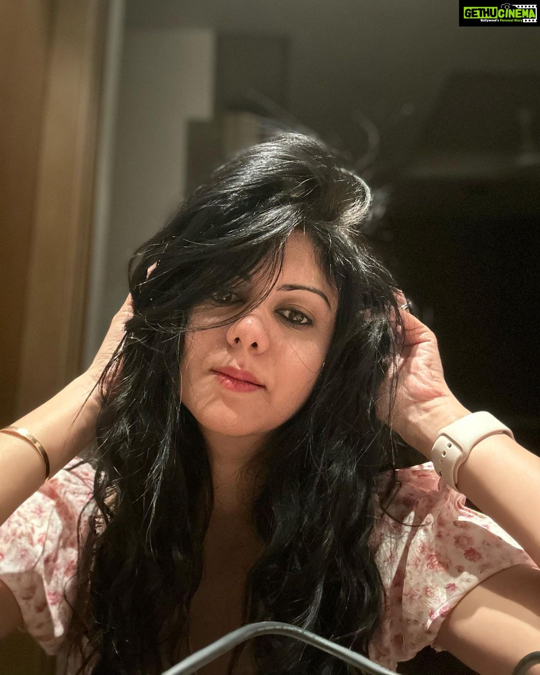 Kamna Jethmalani Instagram - Fri-yayyyyy🌸🌸🌸🌸. Happy weekend ❤️