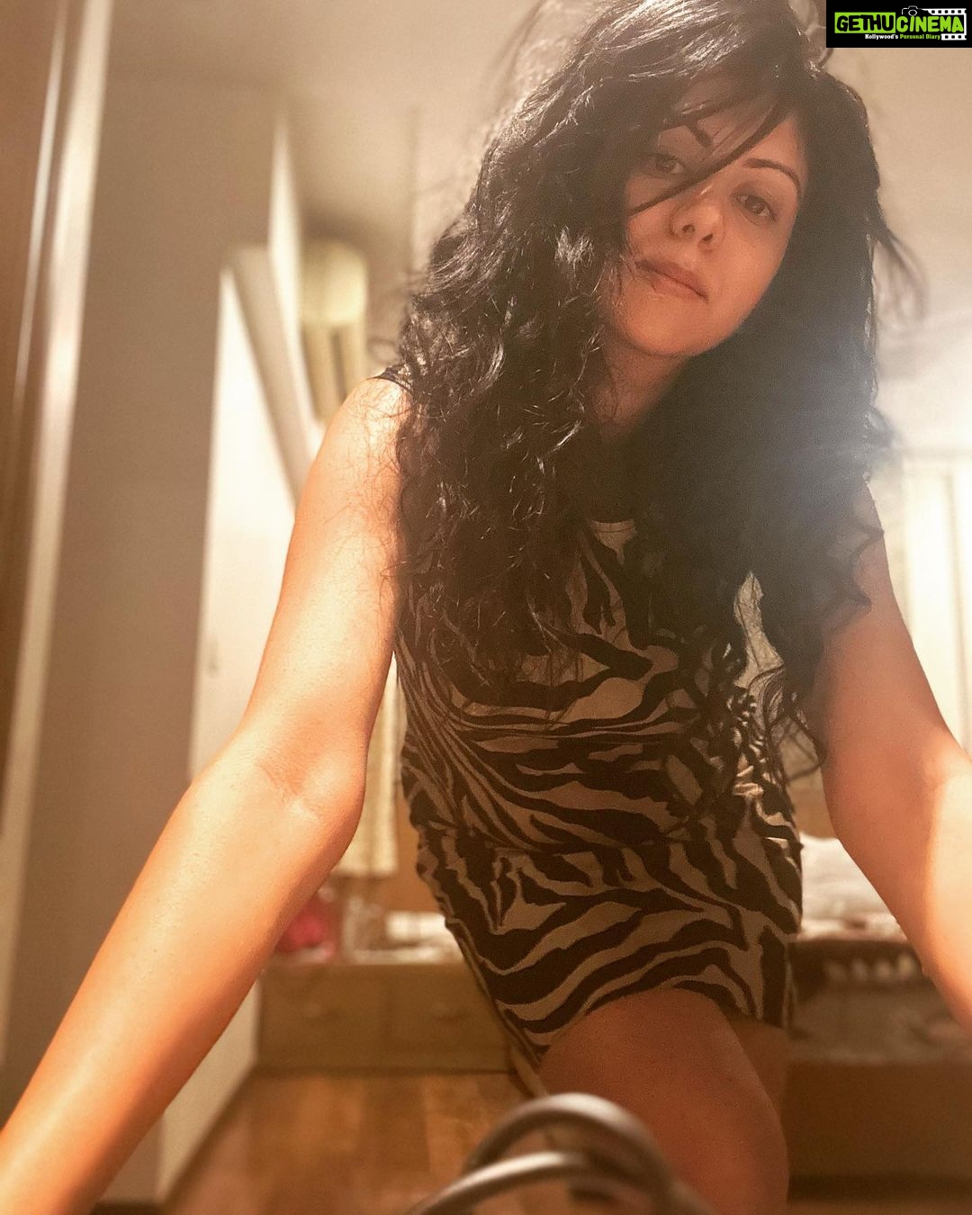 Kamna Jethmalani Instagram - Hey there how’s 2023 treating you so far ! ?