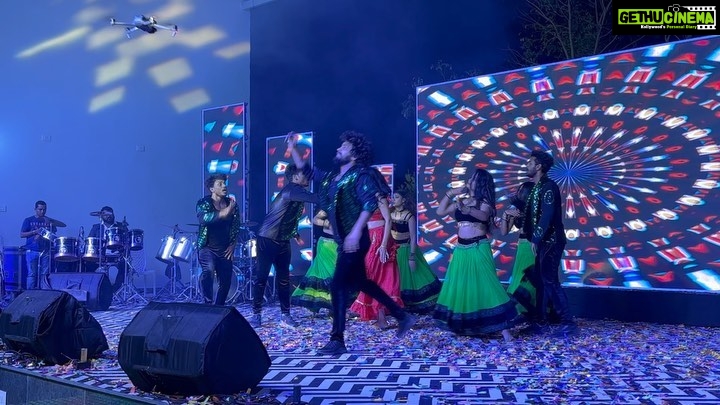 Kamna Jethmalani Instagram - A little glimpse of me performing on 31st night ! So glad I ended 2022 doing what I love the most💗 I have done over 500 dance performances all over and still I get super nervous before any show ! But dancing on stage is always been very special to me , when I dance it’s the most amazing feeling I get. I am not saying I am professional dance but I just enjoy the whole process… Can’t thank universe enough for letting me do what I love the most❤️ Costume- @gaurinaidu #dance #south #performance #hyderabad #southsongs #red #31stdecember #2022 #fun #energy 💗