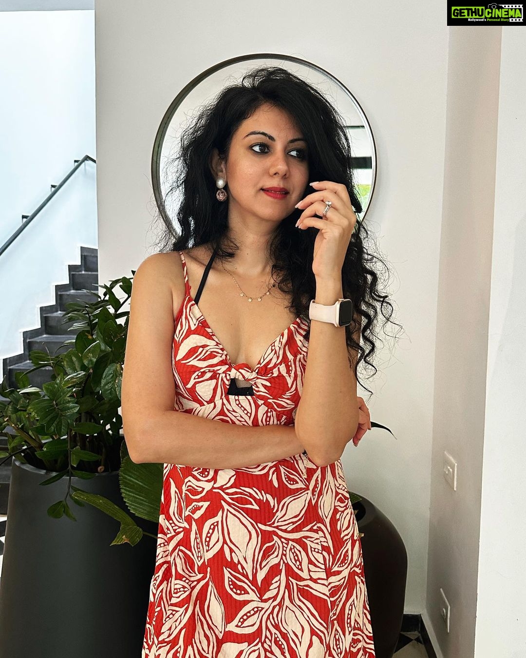 Kamna Jethmalani - 29.1K Likes - Caption this ……