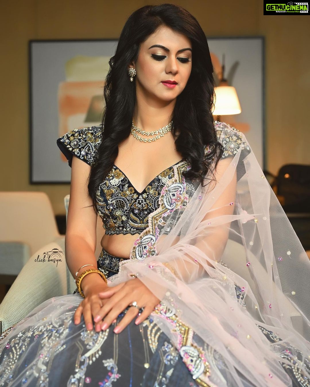 Kamna Jethmalani - 9.4K Likes - Hello there …..
Outfit - @anyracouture