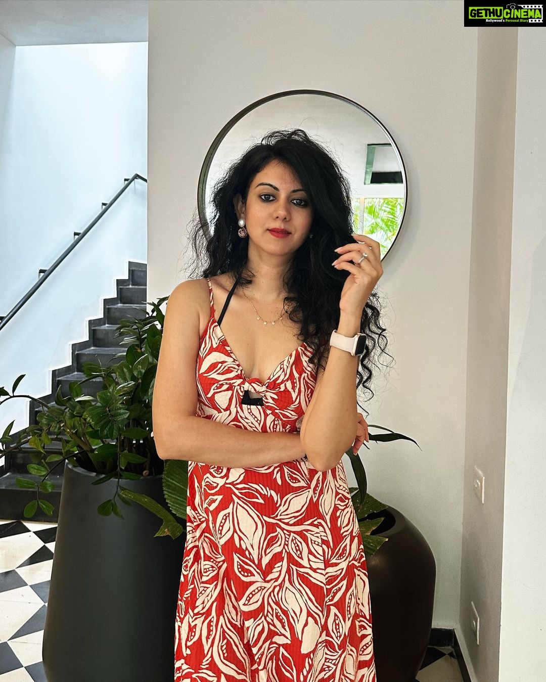 Kamna Jethmalani - 29.1K Likes - Caption this ……