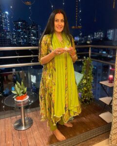 Kamya Punjabi Instagram - Happy Dhanteras ❤️