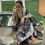 Kamya Punjabi Instagram - Aami Sonagachi ki RANI … the name ish DIDUN 😃 #neerjaeknayipehchaan #didun #colorstv 8:30pm #kamyapunjabi