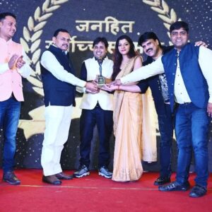 Kanak Yadav Instagram - Jharkhand Ranchi mein Janhit Sarvochya Samman ke dauran ki khoobsurat  photograph aapke beech sajha kar rahi hoon. itna Pyar Samman apnapan dene ke liye dhanyvad Ranchi