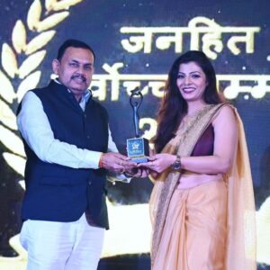 Kanak Yadav Instagram - Jharkhand Ranchi mein Janhit Sarvochya Samman ke dauran ki khoobsurat  photograph aapke beech sajha kar rahi hoon. itna Pyar Samman apnapan dene ke liye dhanyvad Ranchi