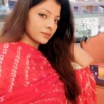 Kanak Yadav Instagram - Na Jee Bhar Ke Dekha...😘😘 #kanakyadav #kanakactress #trending #viral #reels #fyp #कनकयादव #कनक_यादव #explore #love #ghazal #red