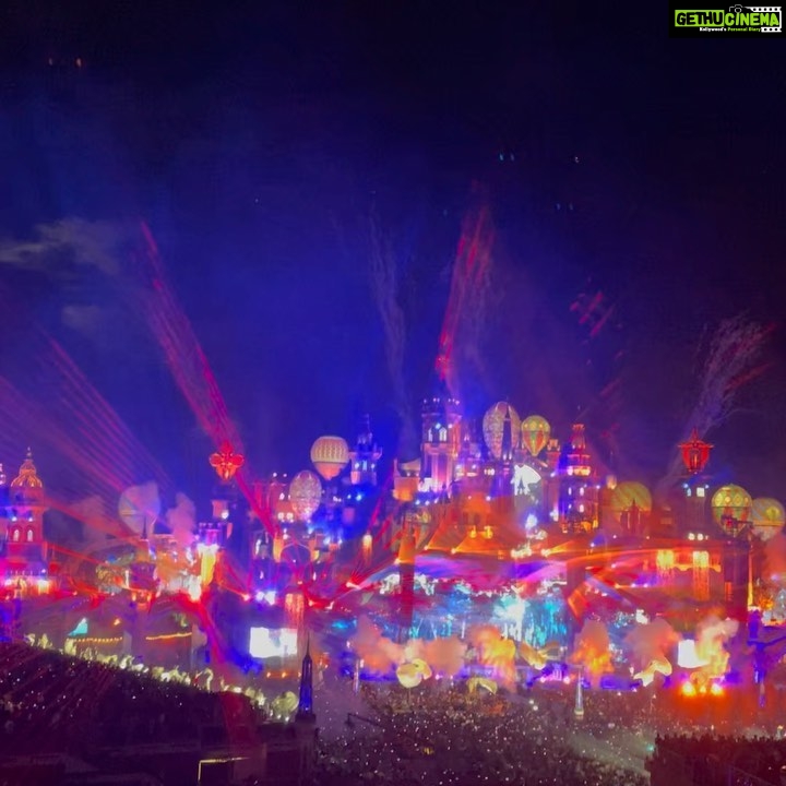 Kanchi Kaul Instagram - Part 2 - #tomorrowland #epic #tiesto ⬅️⬅️⬅️🔈🔈🔈 #tomorrowland2023 Tomorrowland Boom Belgium