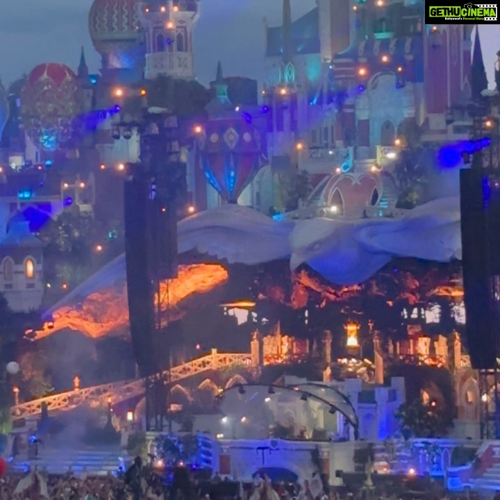 Kanchi Kaul Instagram - Part 1 —- 🌺✅💖 #tomorrowland #2023 #boom ⬅️ Tomorrowland