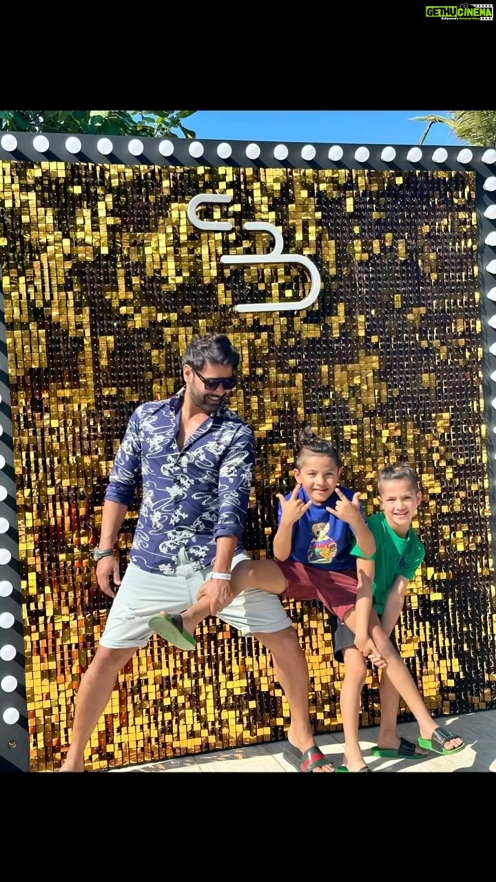 Kanchi Kaul Instagram - Papa ! Paapi ! Pops ! Yo my man ! My darling ! And so many more names that you get called each day by the littles … thank you for living and loving by example … for all the crazy fun , for all things that embody an amazing human …. They / we are so lucky to have you @shabirahluwalia #happyfathersday #loveisallweneed