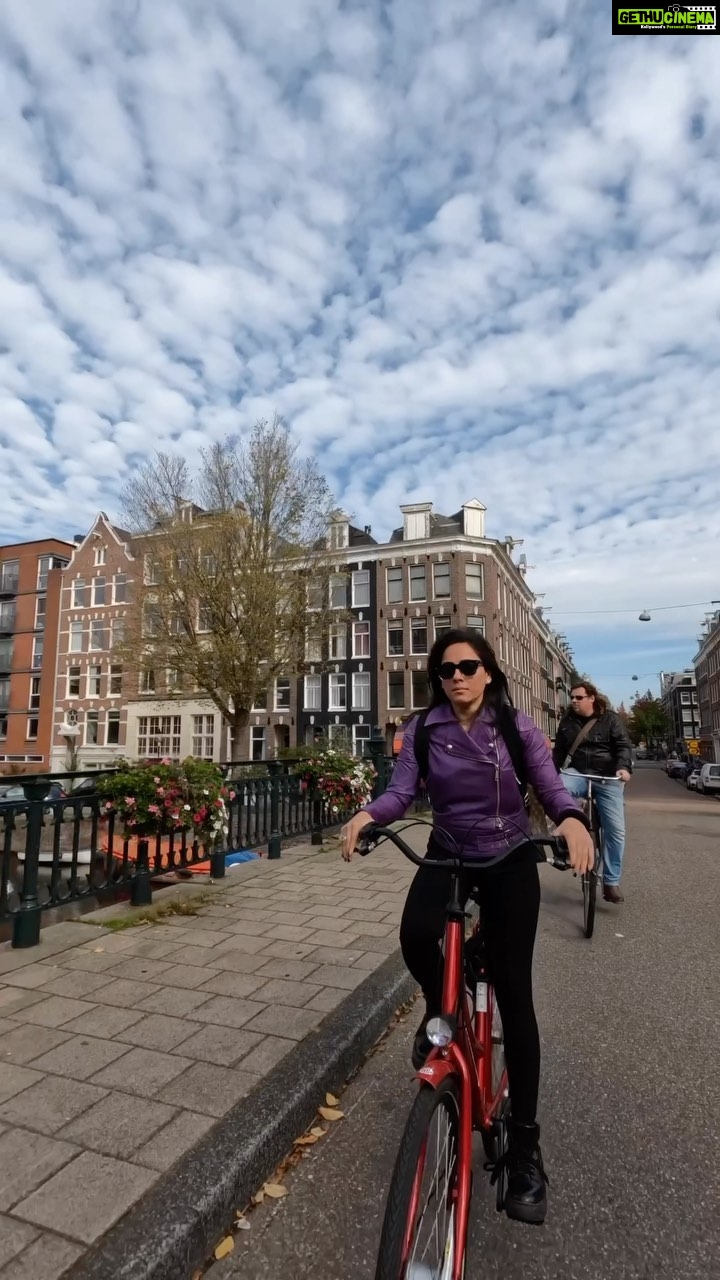 Kanchi Kaul Instagram - I cant remember a time in my life without a bicycle ….. the simple pleasure of riding a bike….. ufff….. just tooo good …. Try it !!!! #cycle #reels #reelsinstagram #whynot #outdoors #createyourhappiness 🚴♀️