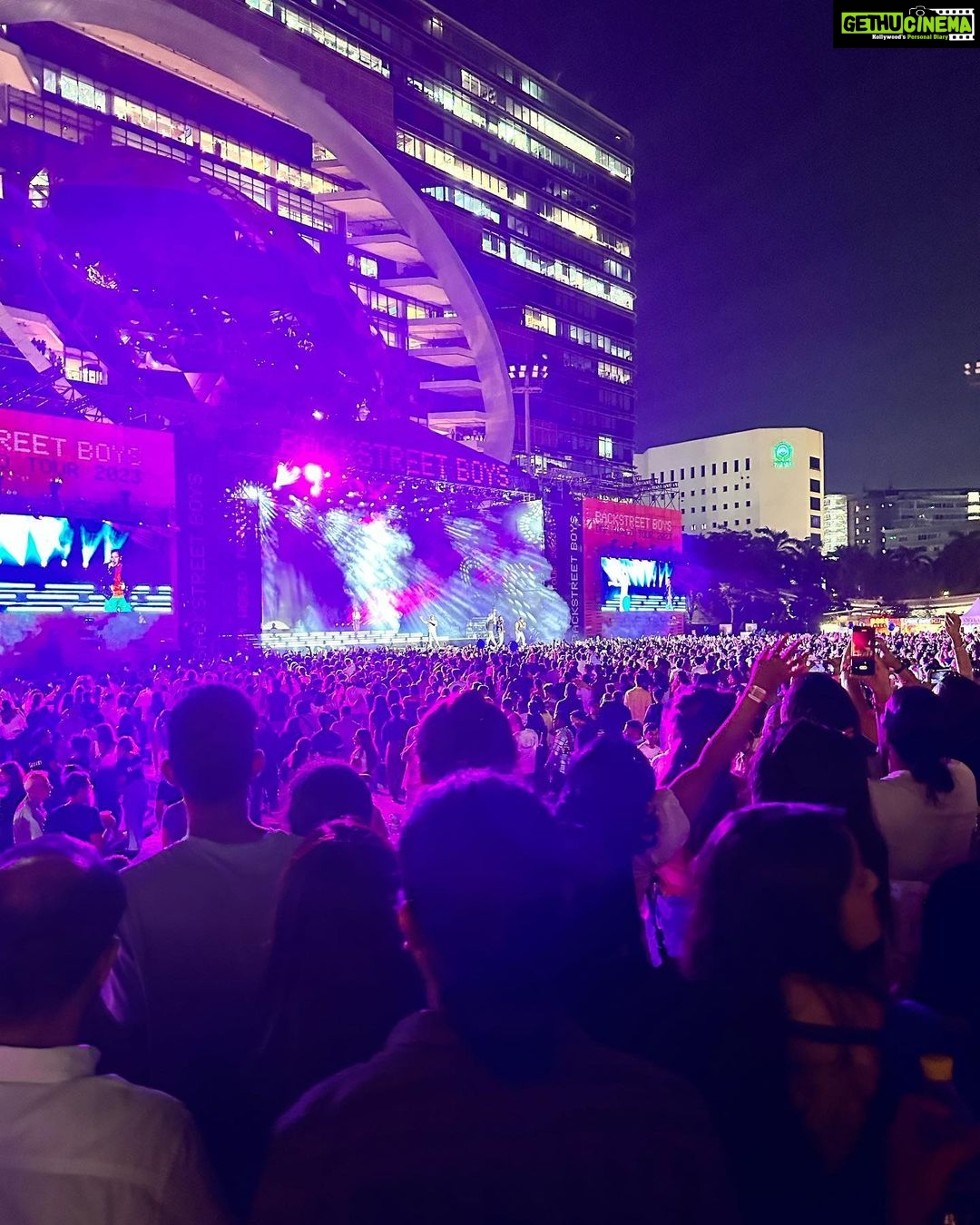 Kanchi Kaul - 7.1K Likes - Relived that teen boy band buzz and how !!! Loud voices. Biggest smiles and lotsa love ( बहुत मज्जा आया )😜🤪🥰 …. #backstreetboys #concert #mygirls #whynot @arpitakhansharma @geneliad