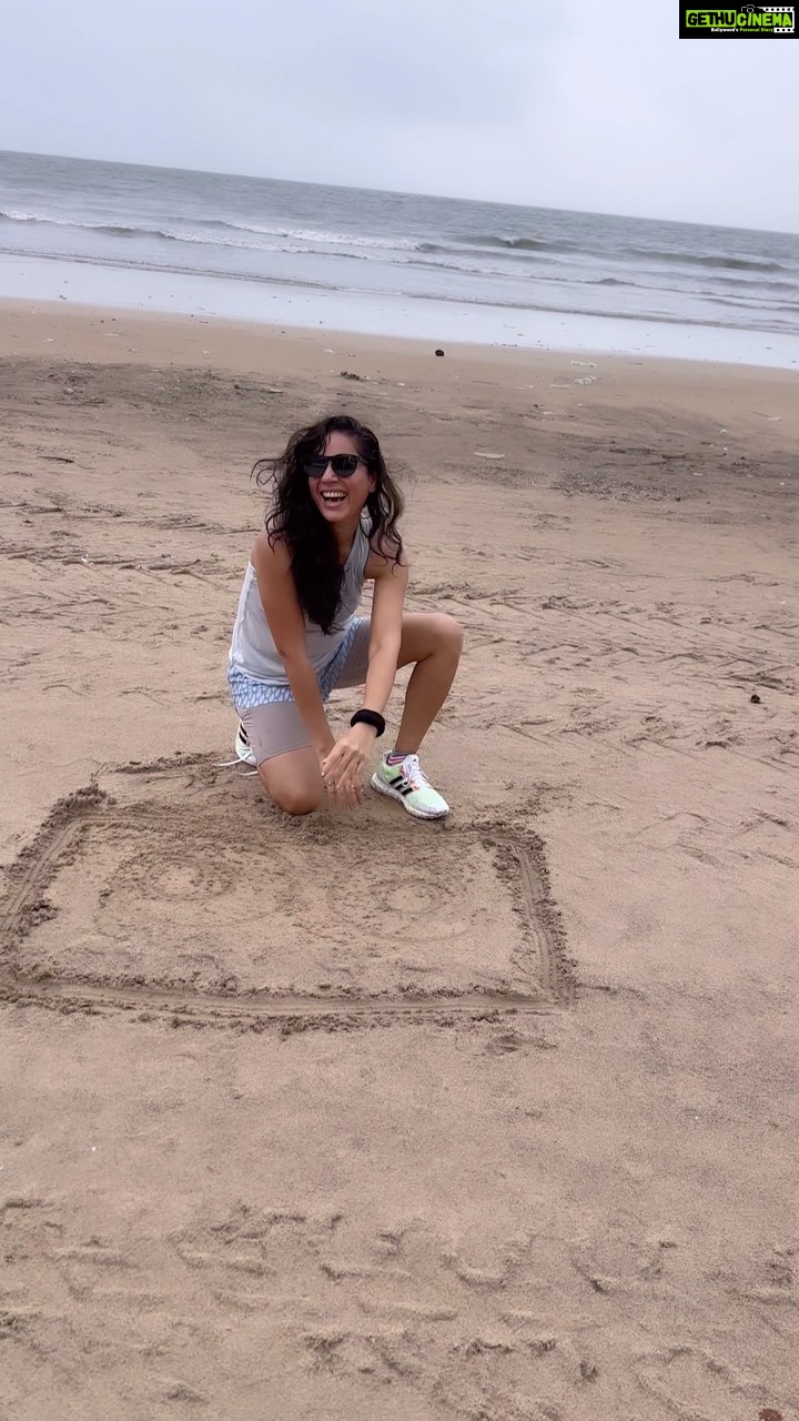 Kanchi Kaul Instagram - #JOY … go for joy!!!!! Joy is the journey. Happiness is the destination. #onelife #whynot #reels