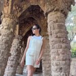 Kanchi Kaul Instagram - A walk in the park with some ravishing #gaudi art and architecture … #parkguell #beautifulday #barcelona #wanderlust #onelife #reels #reelsinstagram