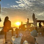 Kanchi Kaul Instagram - The last sunset of 2022 … 😄🌅☀️ #2022 #memories #newbeginings #myboys #wildlings #dubai Palm Jumeirah