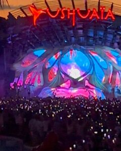 Kanchi Kaul Instagram - Last part of the crazy week that was !!!!!!!😃😃😃😃😃😃😃
When you take a parenting break and #davidguetta and #dimitrivegasandlikemike etc play for you outside your room just so you can dance and unify in music . #ibiza you have been nothing short of perfect ✅☄️💖🌺 @shabirahluwalia no one like you 💖 #lover #vacay #goodtimes #spain #summertime #ushuaia #onelife #FMIF ⬅️⬅️⬅️⬅️📣📣📣📣