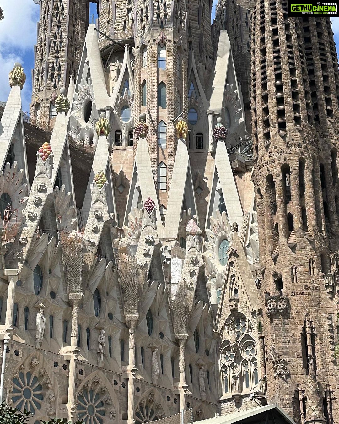 Kanchi Kaul Instagram - The most unique piece of architecture … the beauty of #catalan 💖💖💖💖 #sagradafamilia #barcelona #wanderlust #unescoworldheritage #stunning #gaudi Sagrada Familia, Barcelona