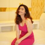 Kangna Sharma Instagram - sexy ? Me? I Am Too Shy 🙈