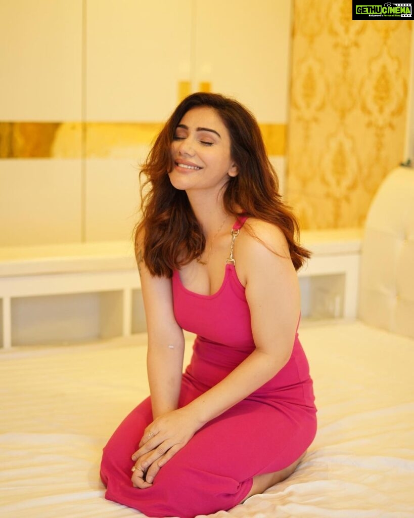 Kangna Sharma Instagram - sexy ? Me? I Am Too Shy 🙈