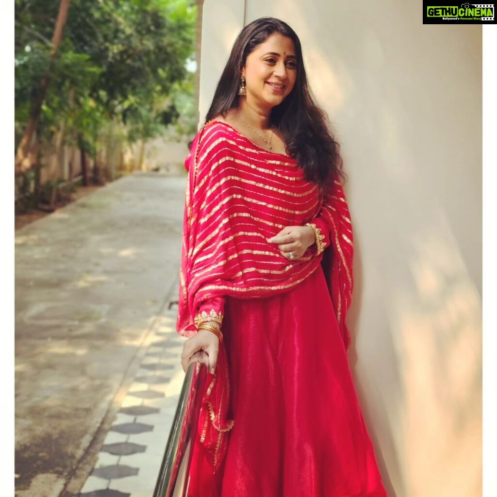 Kaniha Instagram - Lady in Red! ❤️ @laagire Erode