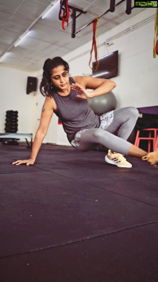 Kaniha Instagram - Why make excuses? When you can Do It. It's you all the way !! Take responsibility of your own health. If not you, then who? If not now, then when?? A big shout out to @f45_neelankarai for constantly being my motivation for the past 5 years , every time I hit a slump. #nopainnogain #metime #fitness #yolo #f45 #selfcare #mykindofmetime #healthfirst Thanks @mano__duka for this edit. Chennai, India
