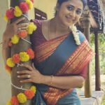Kaniha Instagram - ❤️💚❤️ #Eshwari #edhirneechal #shoot #sareelove #traditional #mallipoo #tamizhachi Thankoo @haripriyaa_official @sathya_devarajan_official for the pics 😘 Chennai, India