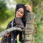 Kanmani Manoharan Instagram – #kanmanimanoharan✨ 

Outfit @_gina_couture 
Styling @keziah_costume_stylist 

#kanmanimanoharan✨ #shoot #insta #post #model #salwar #salwarsuits #black #favorite #photoshoot
