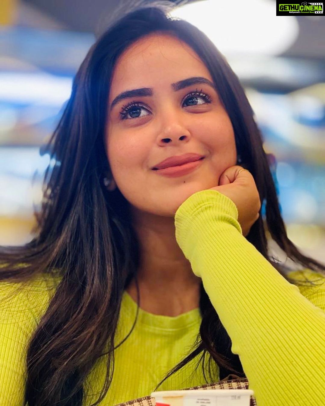Kanmani Manoharan Instagram - #kanmanimanoharan✨