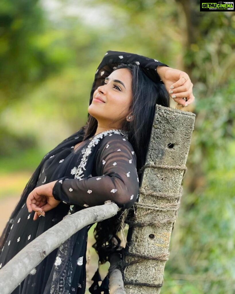 Kanmani Manoharan Instagram - #kanmanimanoharan✨ Outfit @_gina_couture Styling @keziah_costume_stylist #kanmanimanoharan✨ #shoot #insta #post #model #salwar #salwarsuits #black #favorite #photoshoot