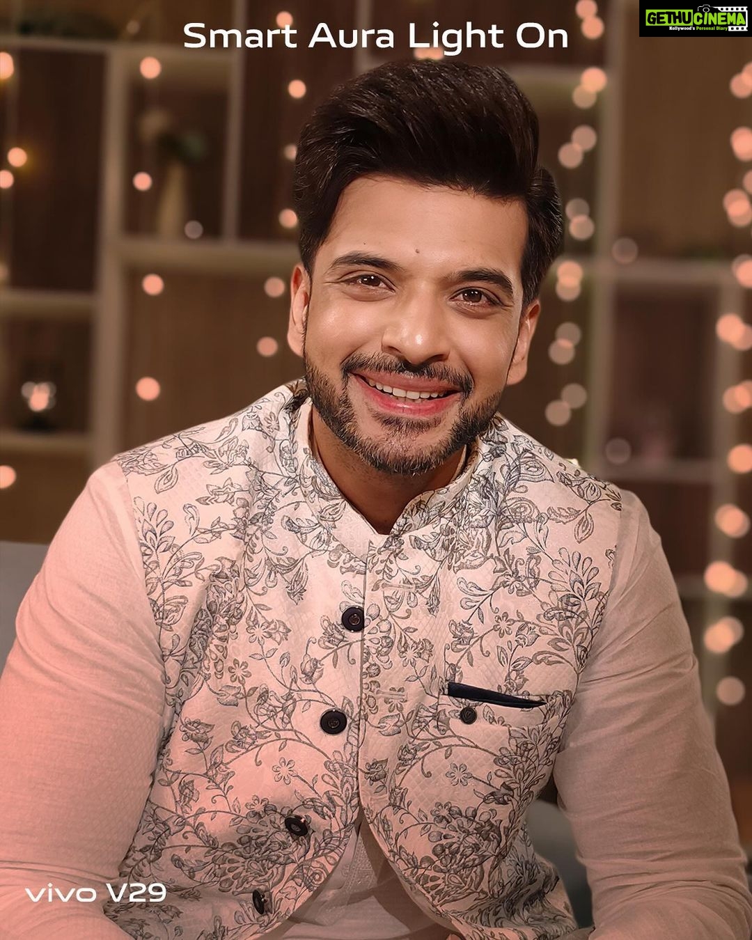 Karan Kundrra Instagram - Enhance your festive experiences with the captivating #FestiveAura, thanks to the remarkable vivo V29's Night Portrait with Smart Aura Light. Can you spot the remarkable difference in the aura light feature? Enrich your festive season by treating yourself to the unmatched delight of owning the vivo V29 today! #vivoV29 #TheMasterpiece #DelightEveryMoment #ThePortraitMasterpiece #vivoindia