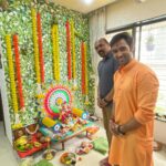 Karan Sharma Instagram - Had great Darshan in two days still more Darshan pending 😬..May BAPPA Bless you all 🤗🙏@iam_snehajain @aloknarulaofficial @jeevanshchadha @acharaya_karun ! #ganeshchaturthi #karansharma . . PS : more Dashan pics coming soon !