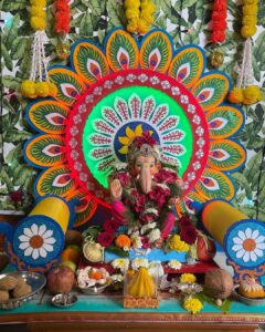 Karan Sharma Instagram - Had great Darshan in two days still more Darshan pending 😬..May BAPPA Bless you all 🤗🙏@iam_snehajain @aloknarulaofficial @jeevanshchadha @acharaya_karun ! #ganeshchaturthi #karansharma . . PS : more Dashan pics coming soon !