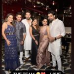 Karan Sharma Instagram - Dhanteras night was fun 🤩 ! #homealone #ssk2 #family @avinashmukherjee_ @tanyasharma27 @kreetika10 @radhikamuthukumar_official @sanctimonious_fanatic @satyajeetdubey