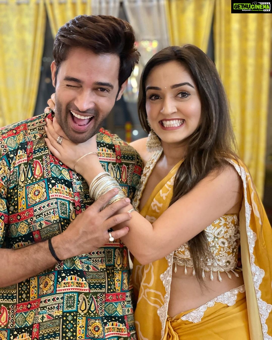 Karan Sharma Instagram - Diwali night fun 🤩- Happy Diwali guys 🪔🤗❤️ ! #happydiwali #karansharma