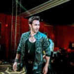 Karan Sharma Instagram – Ambikapur you guys made me your fan now😬😍 ❤️..so much love you guys showered upon me !… Love you guys 🤗😘.. Thanks a lot to  @rishiagrwal @rishabh.celebrations @talentfullon @ambikapurkagyan @abhi1_15 @swati1475  for giving me  chance to meet my fans .. whatever I am today is all due to my fans – Love you guys ❤️🤗!.
.
.
.
 #karansharma #ambikapur  #dandiyanight #dilsedandiya