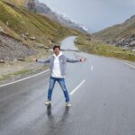Karan Sharma Instagram – Raston ki parwah karunga to manzil bura manjayegi. … #karansharma 😎 Manzil