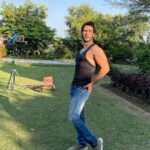 Karan Sharma Instagram - Playing with sunlight 😎.. before sun set on the set #merachand #musicvideo #comingsoon …. On 31st Oct !