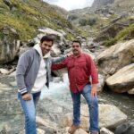 Karan Sharma Instagram - Walking on the mountains ⛰️ is not easy .. Gir bhi sakte ho baba 😄😬 ! #manalidiaries . . . #manali #fun #friends #karansharma . .