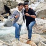 Karan Sharma Instagram - Walking on the mountains ⛰️ is not easy .. Gir bhi sakte ho baba 😄😬 ! #manalidiaries . . . #manali #fun #friends #karansharma . .