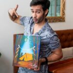 Karan Sharma Instagram - Now you guys decide who is the winner 😜😀 ... all paintings in single frame 😎 ! . . #painting #fun #karansharma