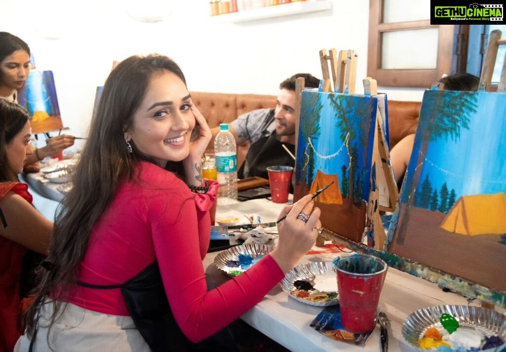 Karan Sharma Instagram - Some memorable moments from painting fun yesterday , which was the surprise for our dear Tanya @tanyasharma27 ... As me n @hellyshahofficial will be missing her birthday celebration.. so chota sa surprise to Banta hai 😉😀!
