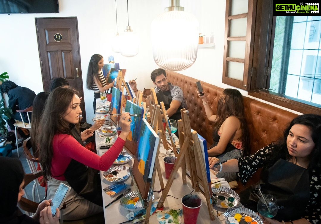 Karan Sharma Instagram - Some memorable moments from painting fun yesterday , which was the surprise for our dear Tanya @tanyasharma27 ... As me n @hellyshahofficial will be missing her birthday celebration.. so chota sa surprise to Banta hai 😉😀!