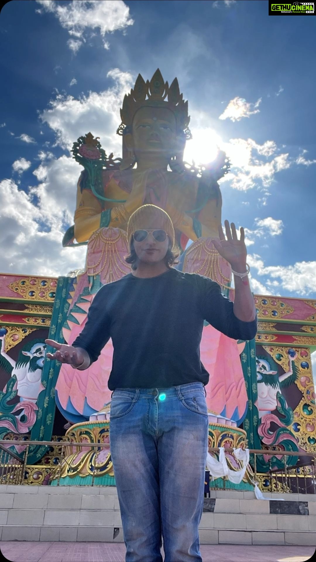 Karanvir Bohra Instagram - Feel like travelling #ladakh