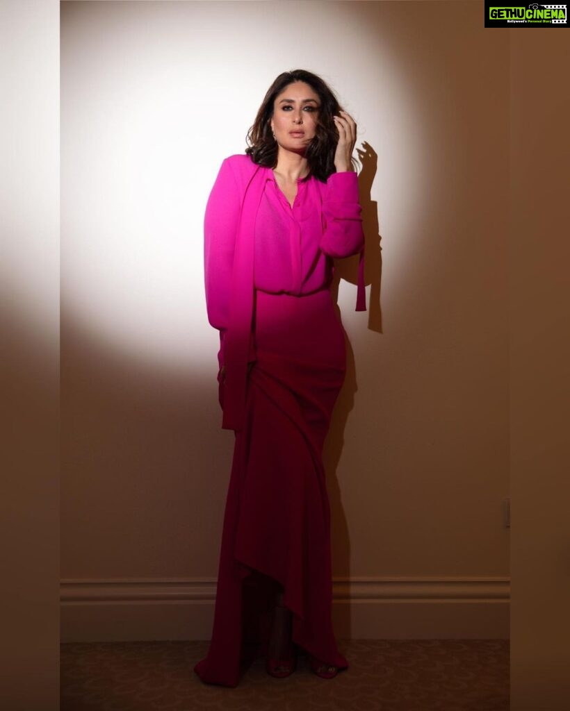 Kareena Kapoor Instagram - Desert rose… 🩷