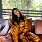 Karishma Kotak Instagram – One week 
Five cities 
You figure which ?♾️