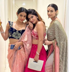 Karishma Sharma Instagram - Glowing Lights, Positive Vibes, and Joyous Moments? Hi Diwali! Outfit @anshikatakofficial Makeup @makeupbykhushikhivishra