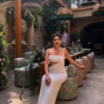 Karishma Sharma Instagram – Stepping into the spotlight,Draped in elegance and grace.Hosted a brunch with all my girlies! @karishmasharma22 X @arvino_co 

#karishmasharma One8 Commune