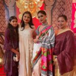Karishma Sharma Instagram - Unveiling the power of Shakti, celebrating Durga Puja. 🙏❤️